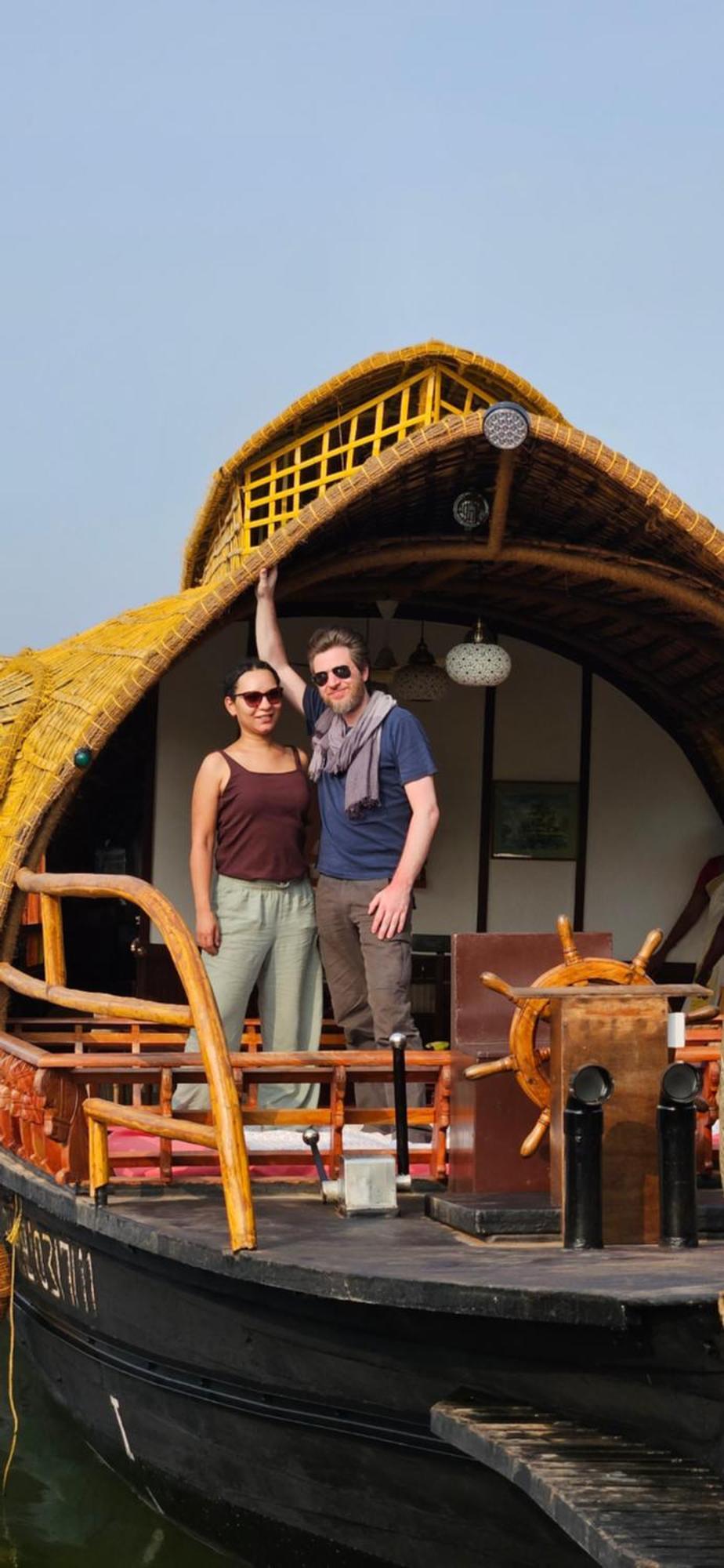 Hotel Thara'S Houseboat Alappuzha Exterior foto
